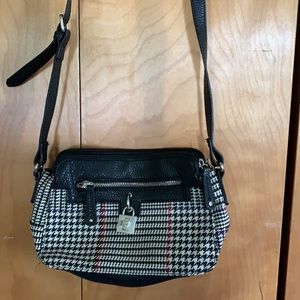 Chaps crossbody bag